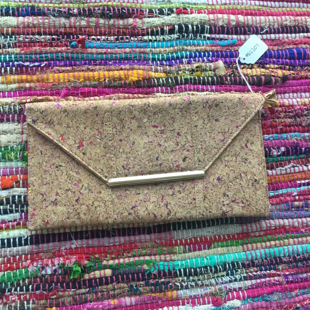 Cork envelope clutch